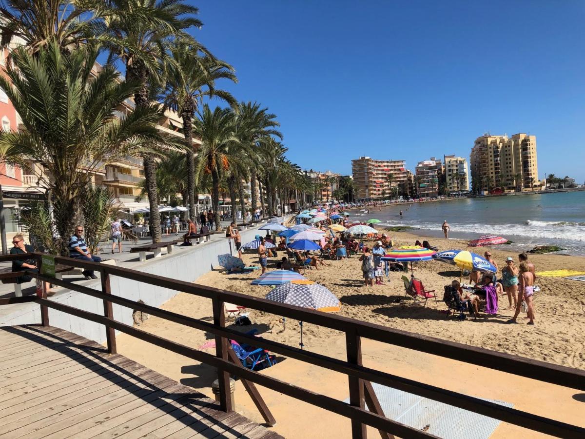 Amazing 3 Bedrooms Apartment With Pool Next To The Sea Torrevieja Exterior foto